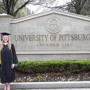 Meet your Posher, Dena